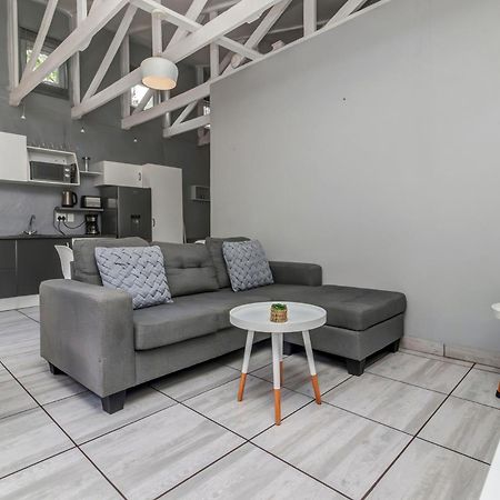 Sitatunga Guest Lodge Йоханнесбург Экстерьер фото