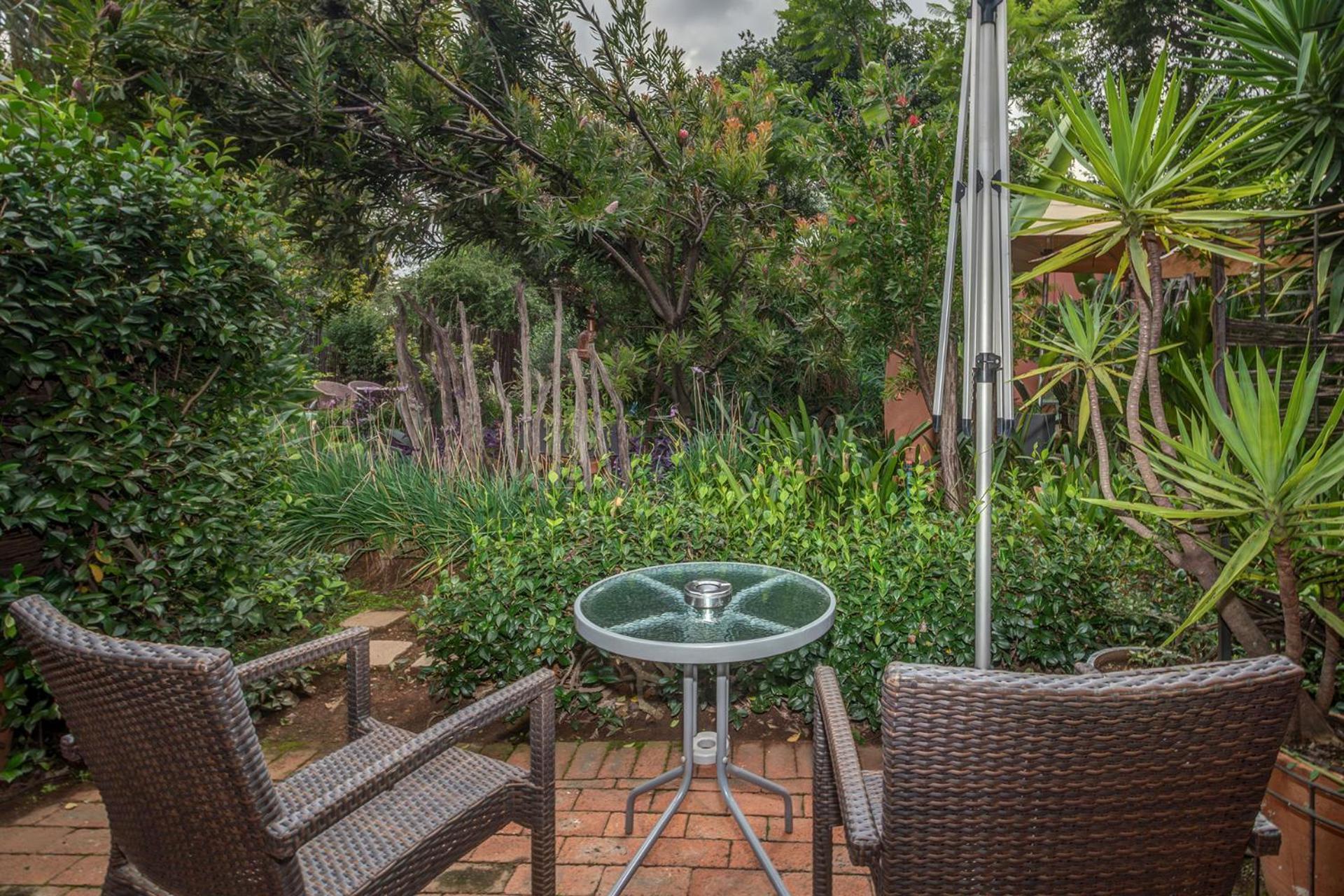 Sitatunga Guest Lodge Йоханнесбург Экстерьер фото